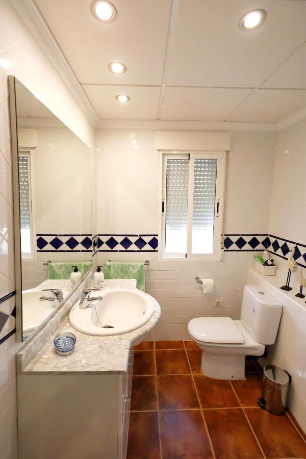At The Center & Very Close To The Paseo Beach, With Double Garage, Renovated And Fully Equipped Apartment Almuñécar Екстериор снимка
